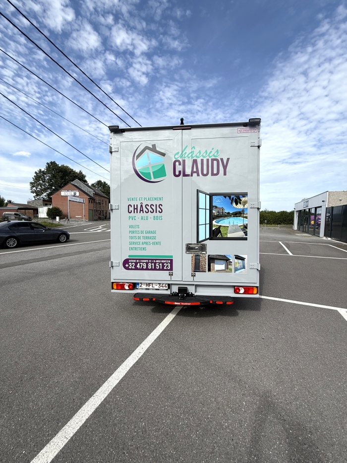 Lettrage d'une remorque pour KL location